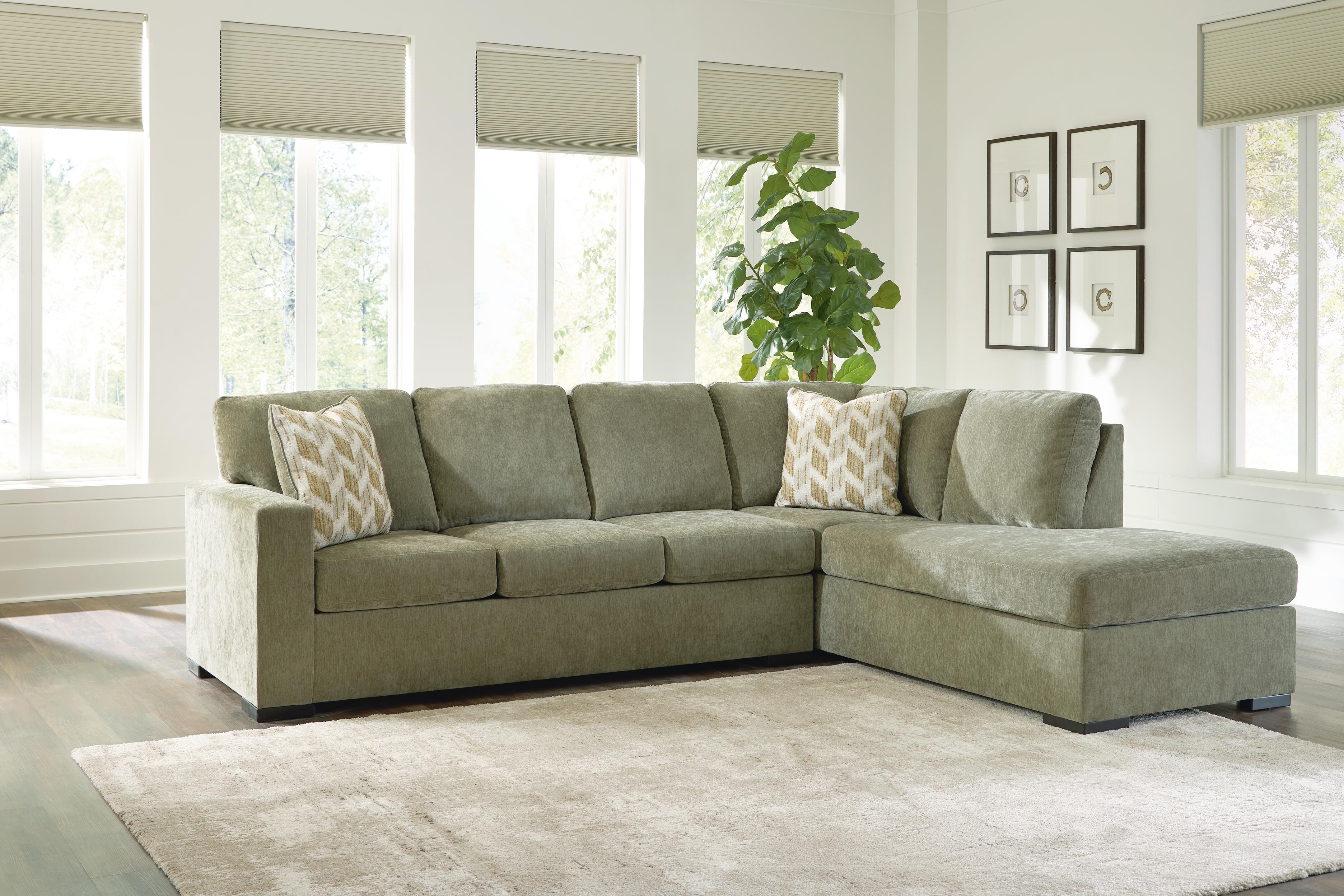 Bridgepoint 2-Piece Sectional with Chaise