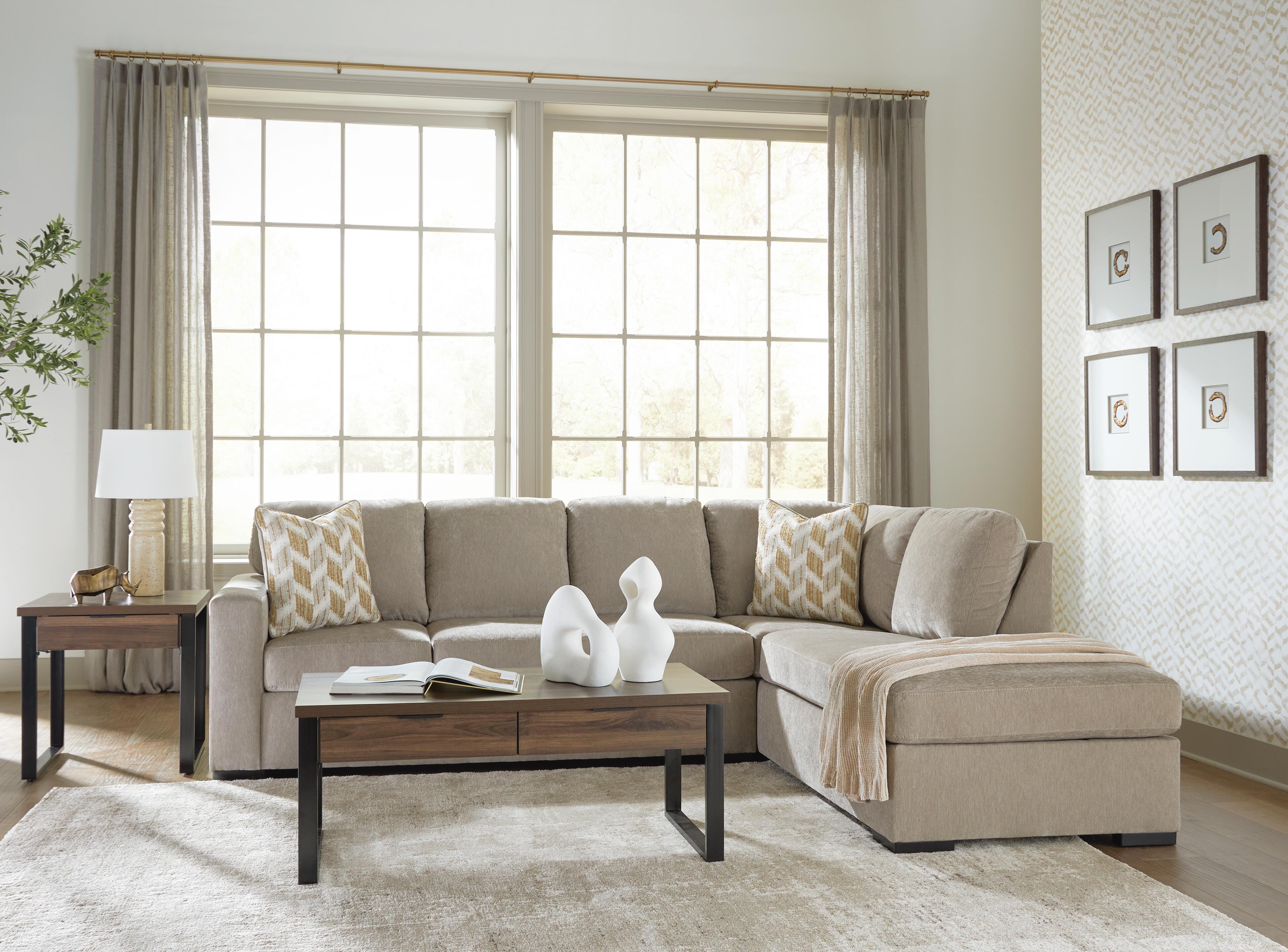 Bridgepoint 2-Piece Sectional with Chaise