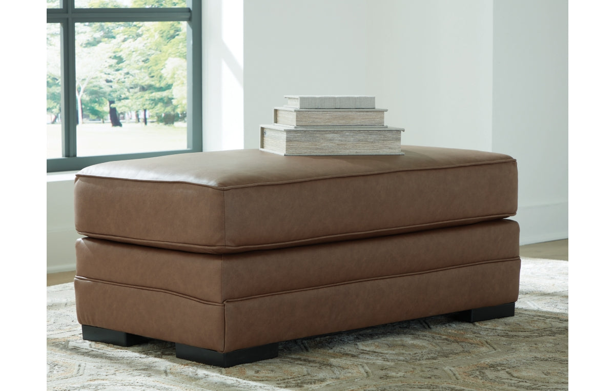 VillaCourt Ottoman