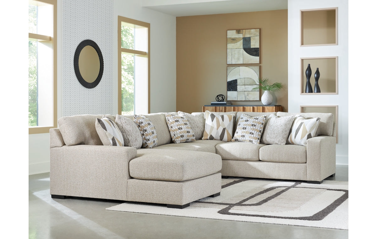 Laurelgrove 4-Piece Sectional with Chaise