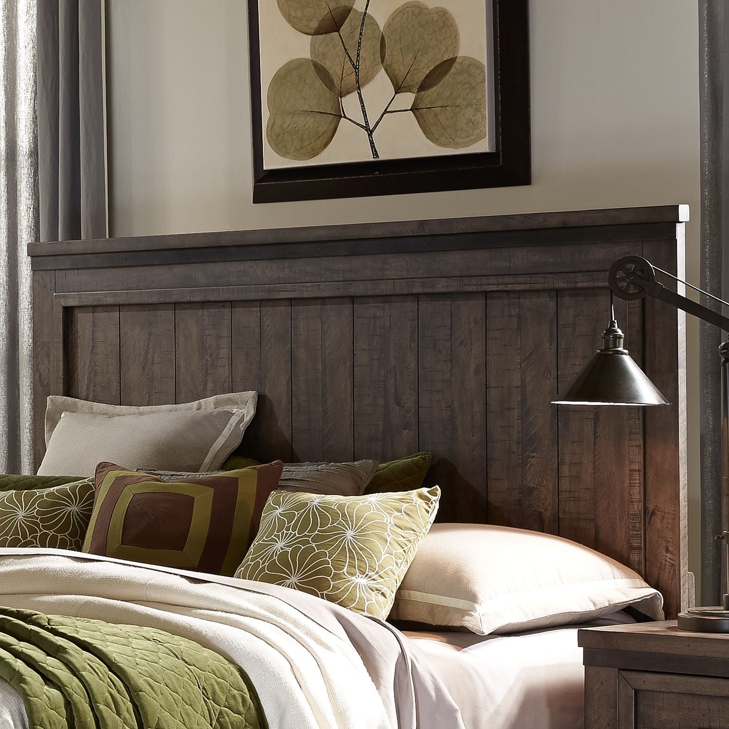 Thornwood Hills Queen Panel Headboard