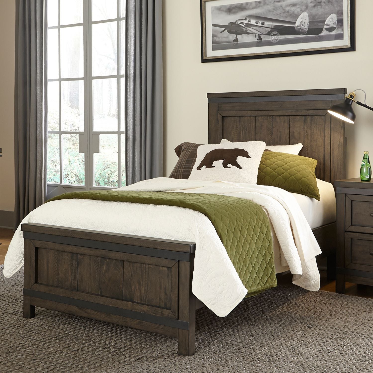 Thornwood Hills Full Panel Headboard