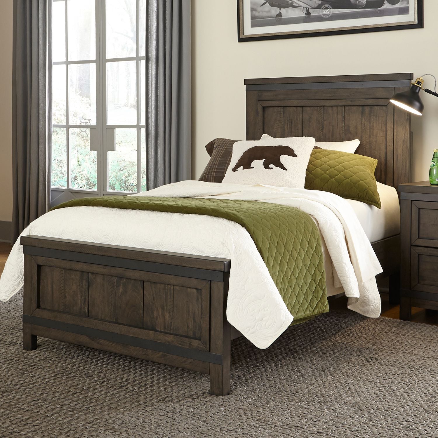 Thornwood Hills Full Panel Footboard