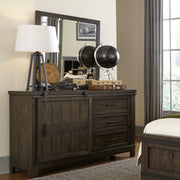 Thornwood Hills Dresser & Mirror