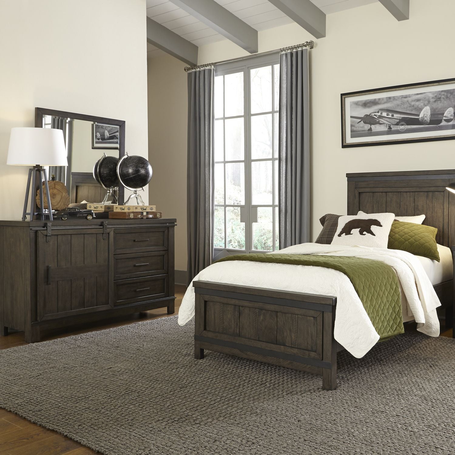 Thornwood Hills Full Panel Bed, Dresser & Mirror