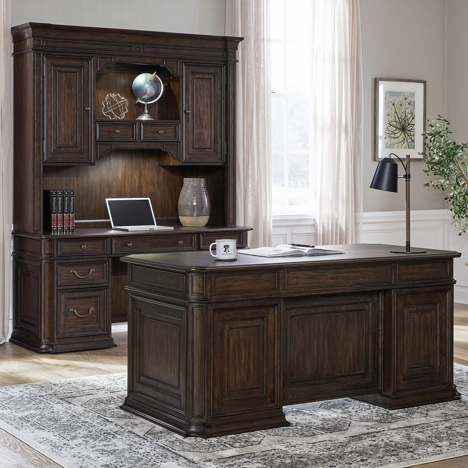 Providence Park 5 Piece Jr Executive Set