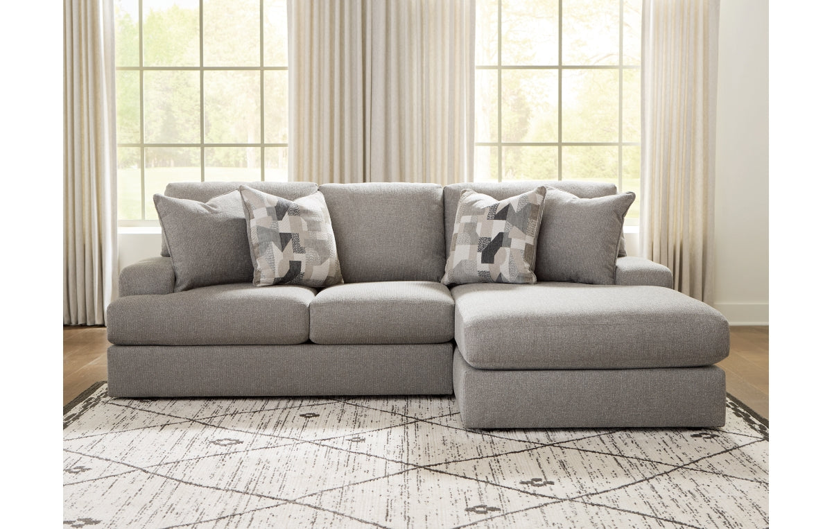 Lindon 2-Piece Sectional with Chaise