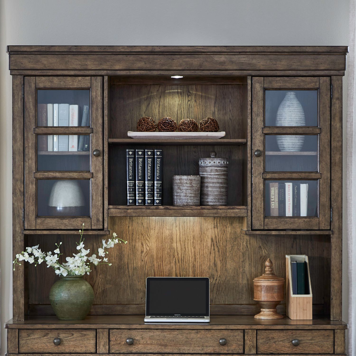 Carolina Park Credenza Hutch