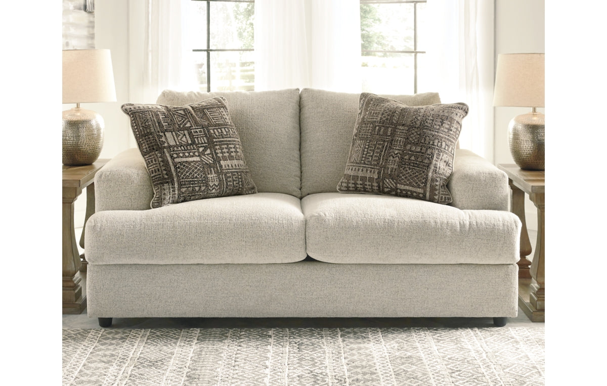 Soletren Loveseat