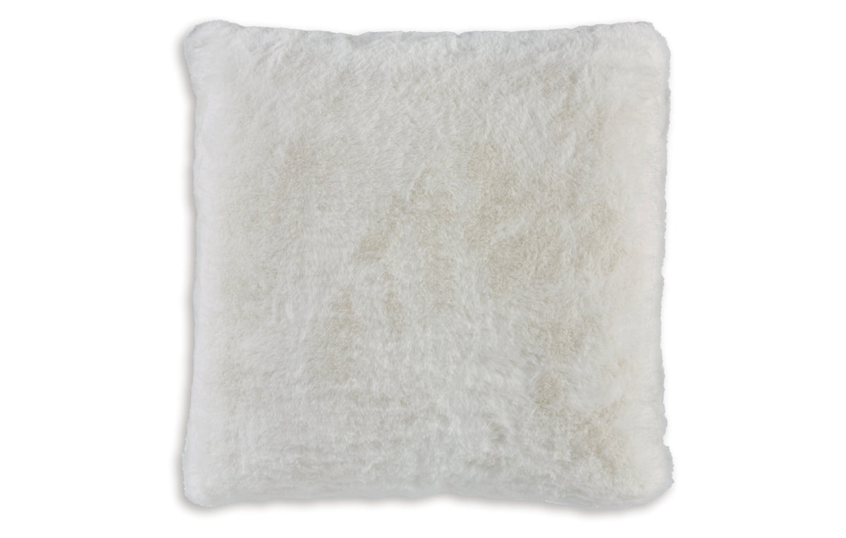 Gariland Pillow