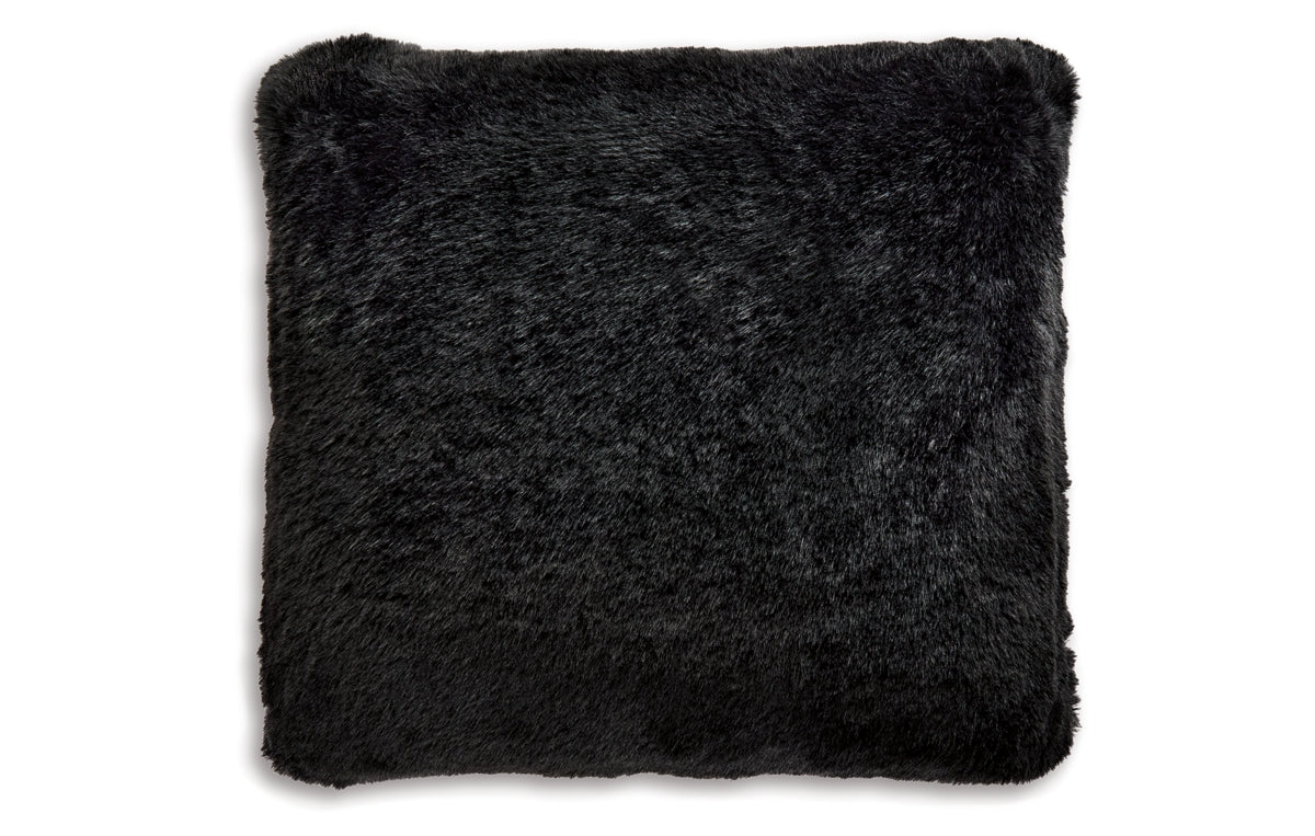Gariland Pillow (Set of 4)