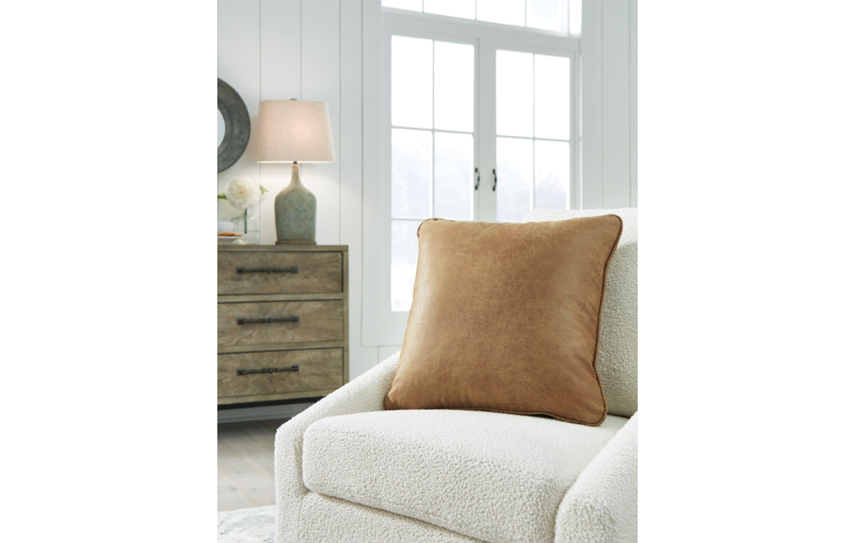 Cortnie Pillow (Set of 4)