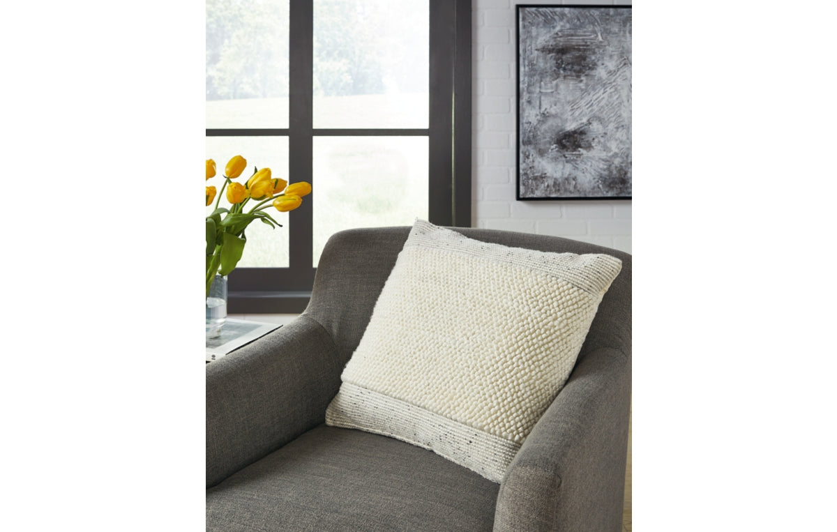 Rowcher Pillow