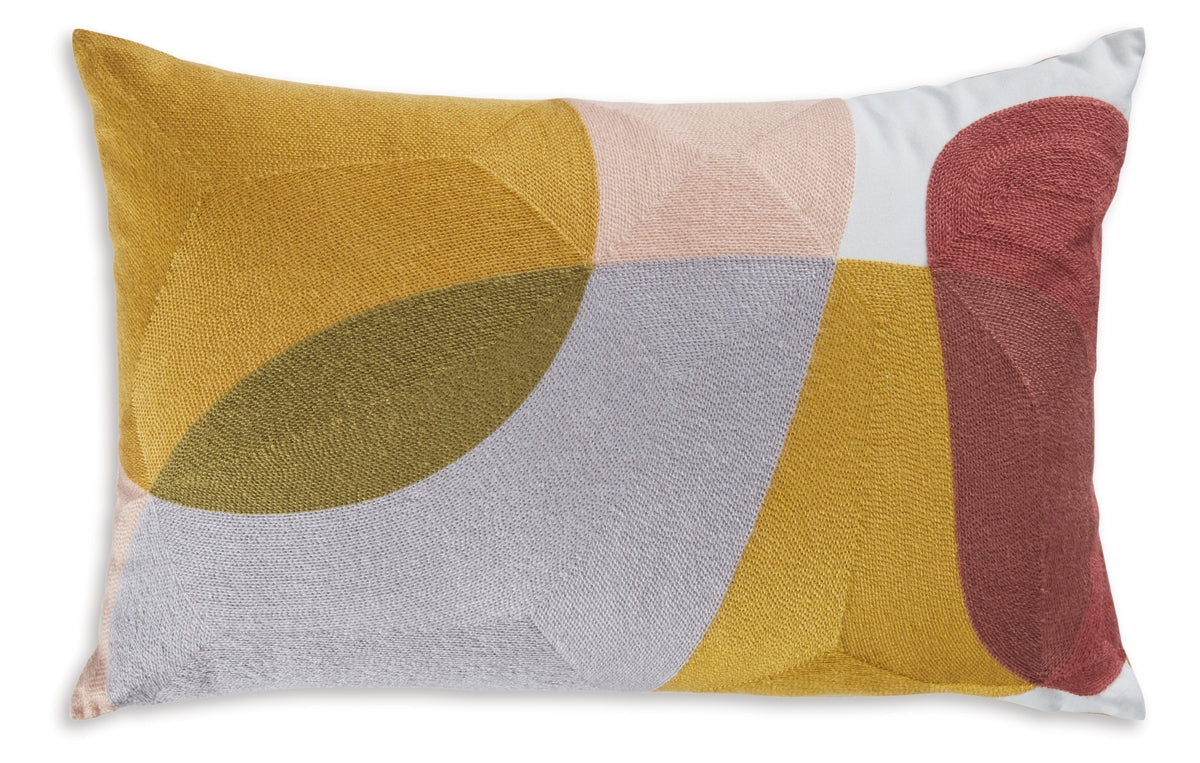 Varness Pillow (Set of 4)