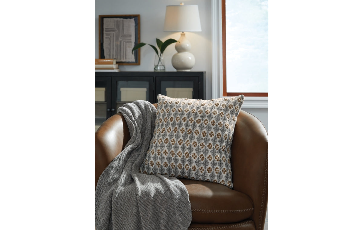 Dainwick Pillow (Set of 4)