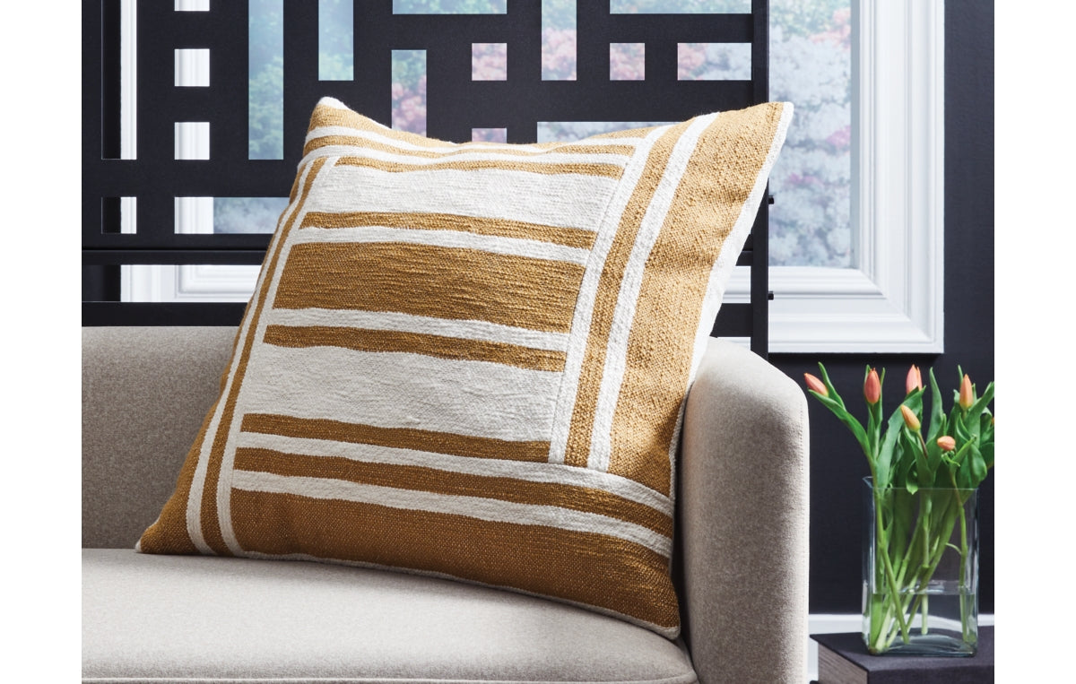 Darrman Pillow (Set of 4)