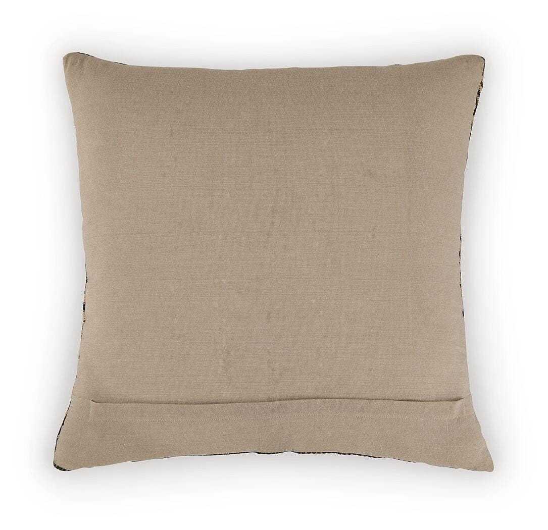 Davinwood Pillow (Set of 4)