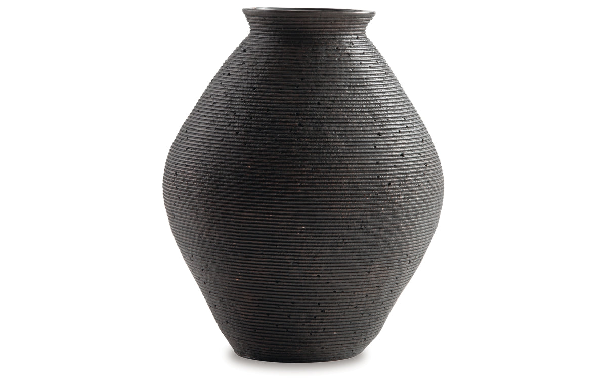 Hannela Vase