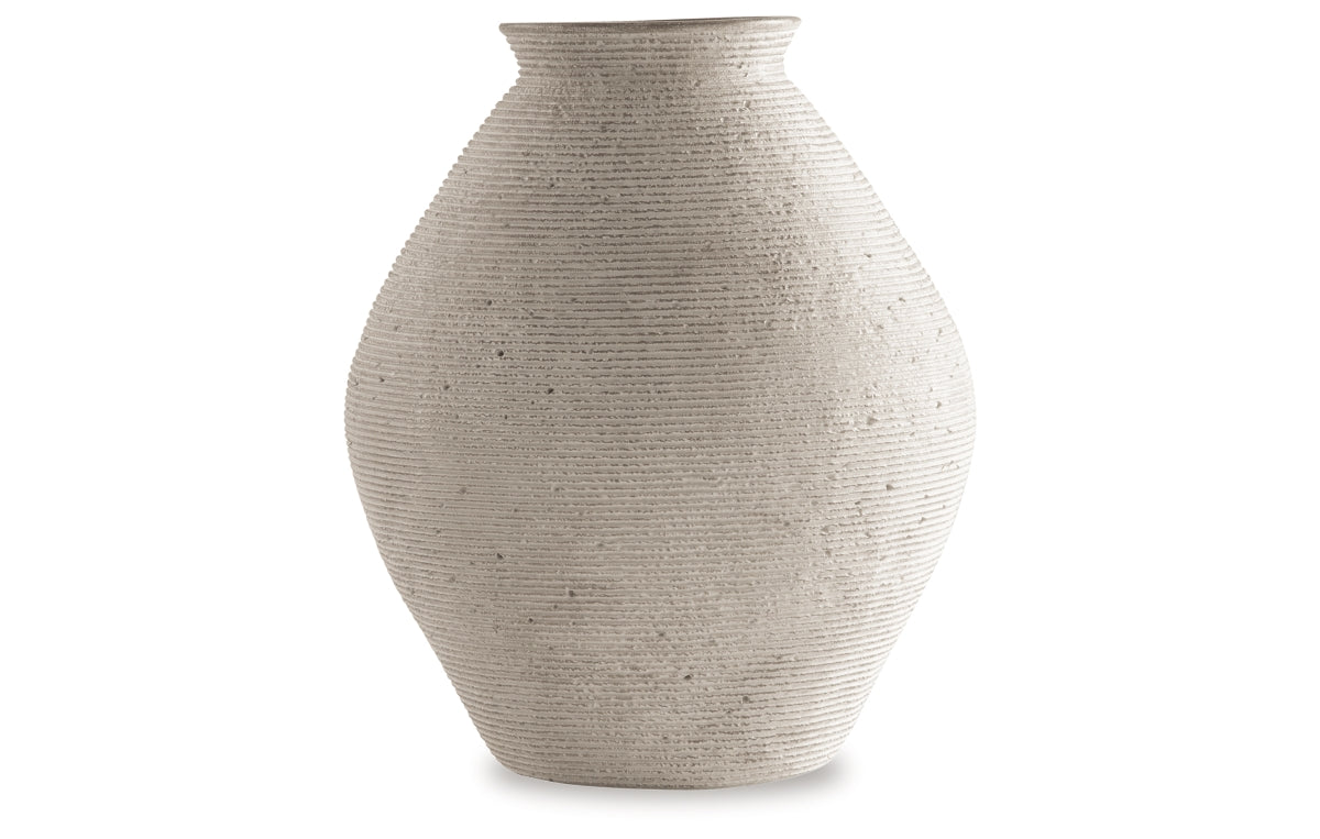 Hannela Vase