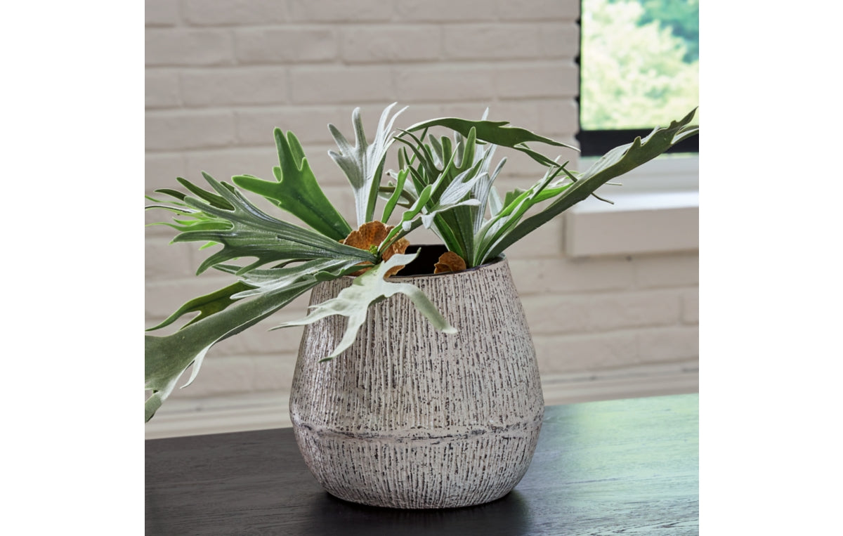Claymount Vase