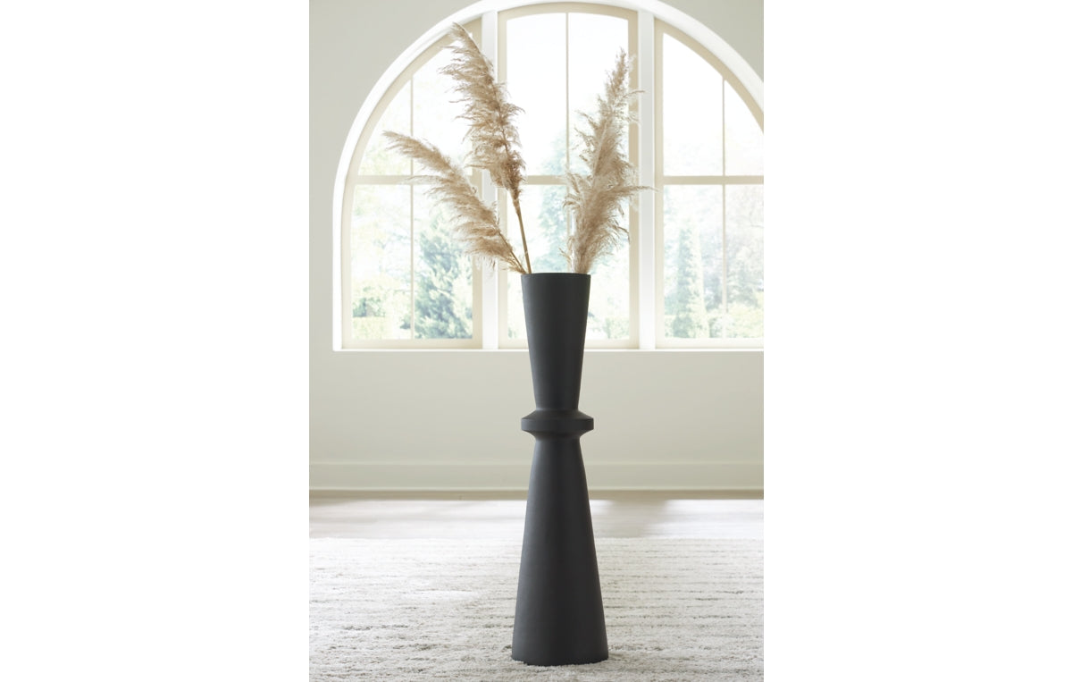 Collisten Vase