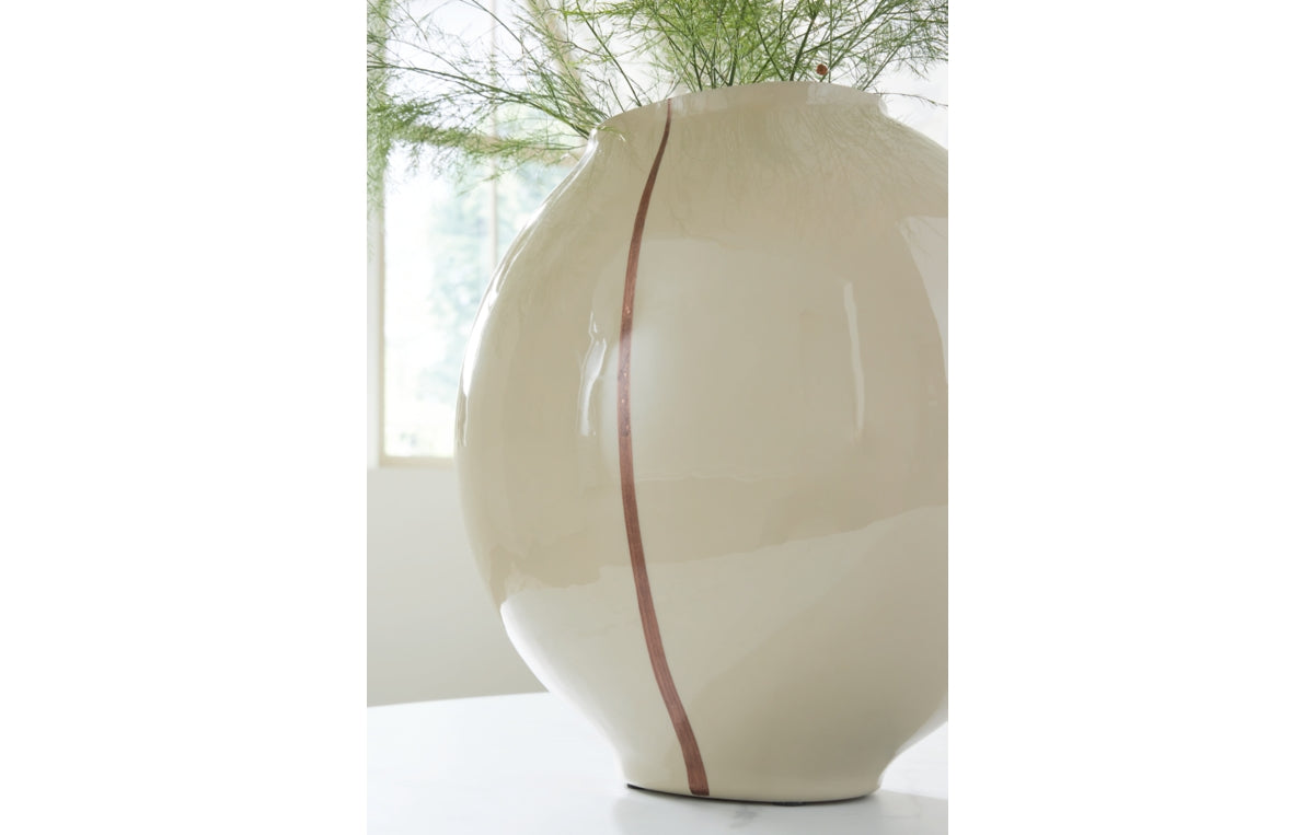 Sheabourne Vase