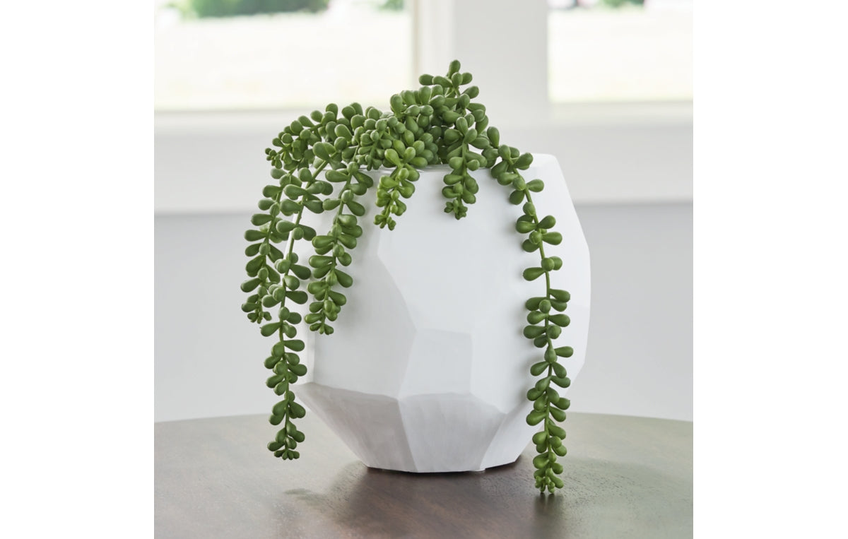 Karenton Vase