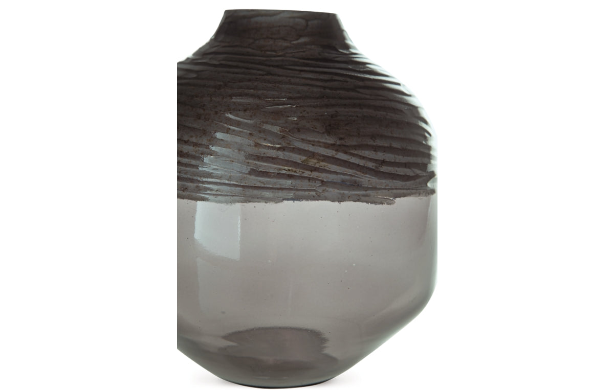 Harpwick Vase