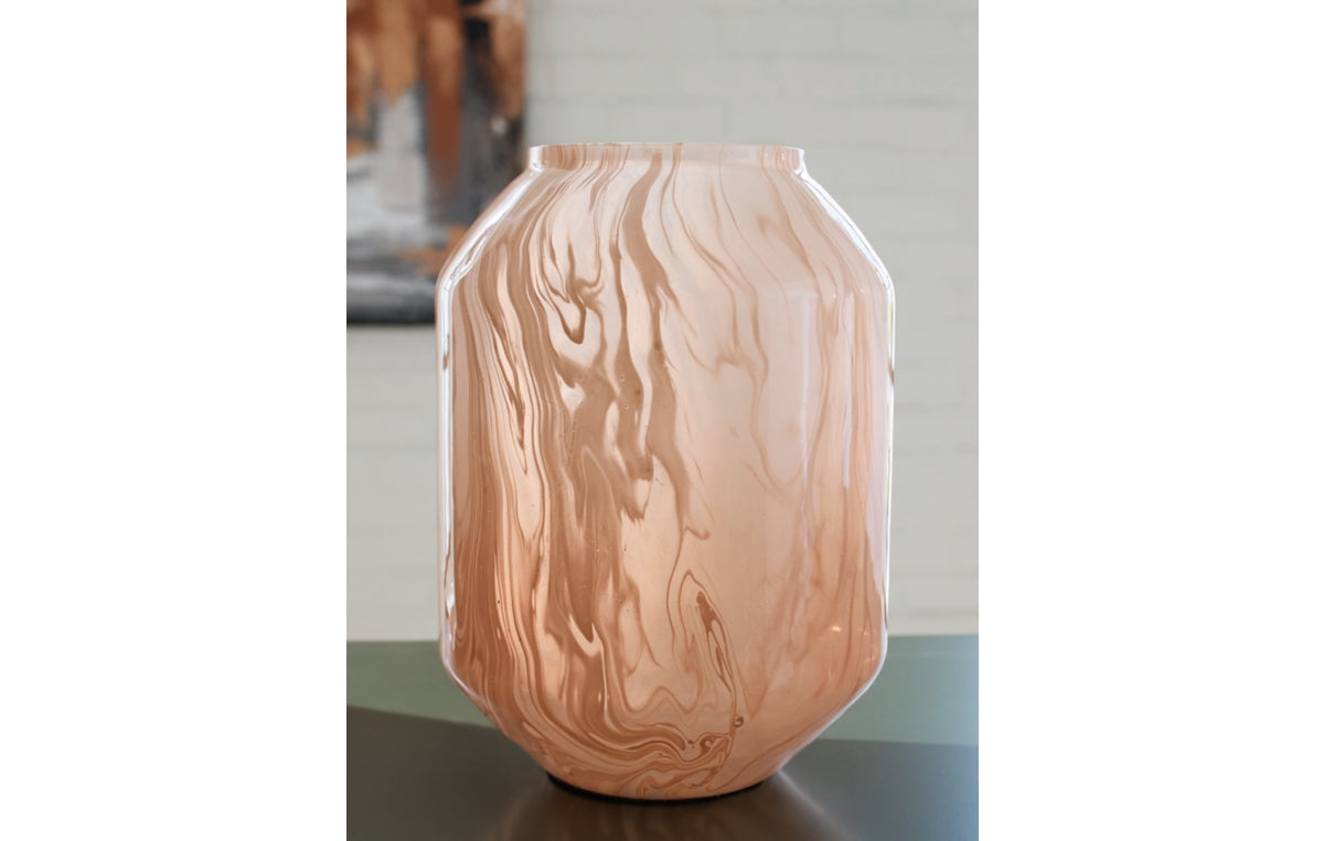 Dushby Vase