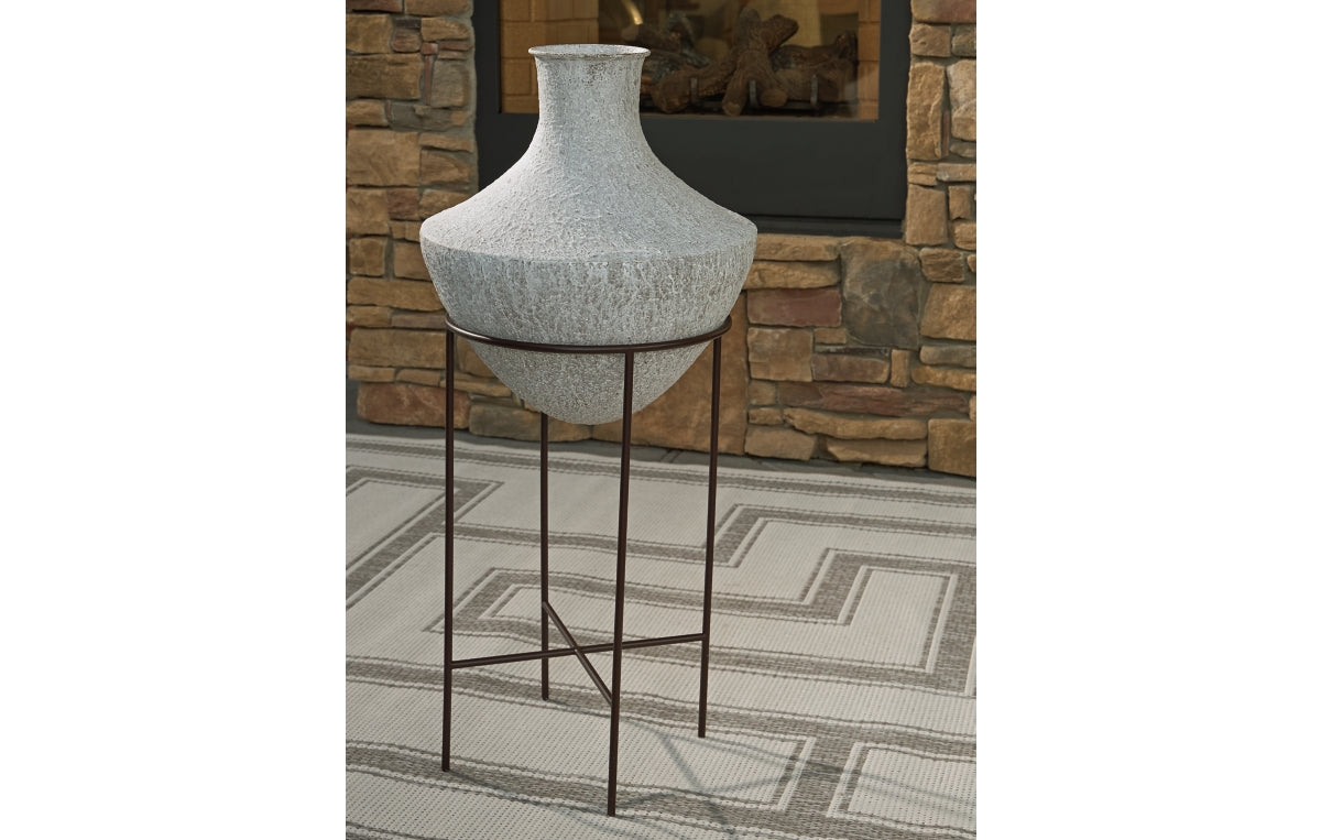 Estonbank Vase