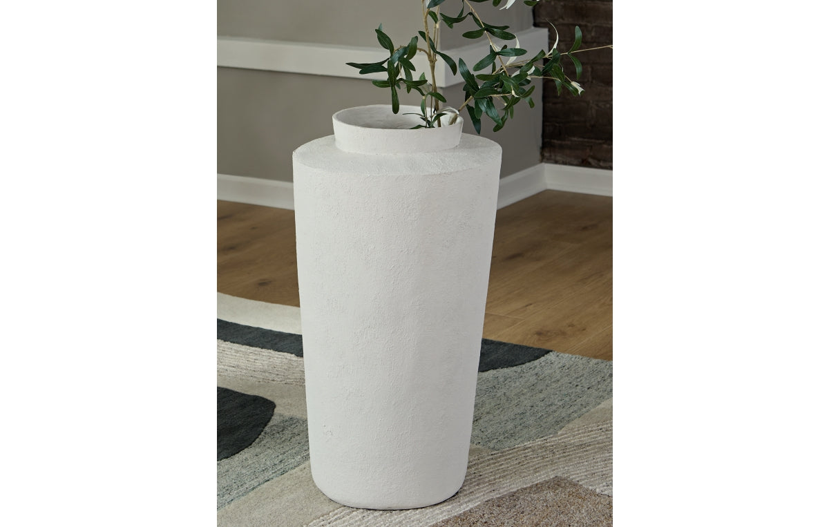 Flurinworth Vase