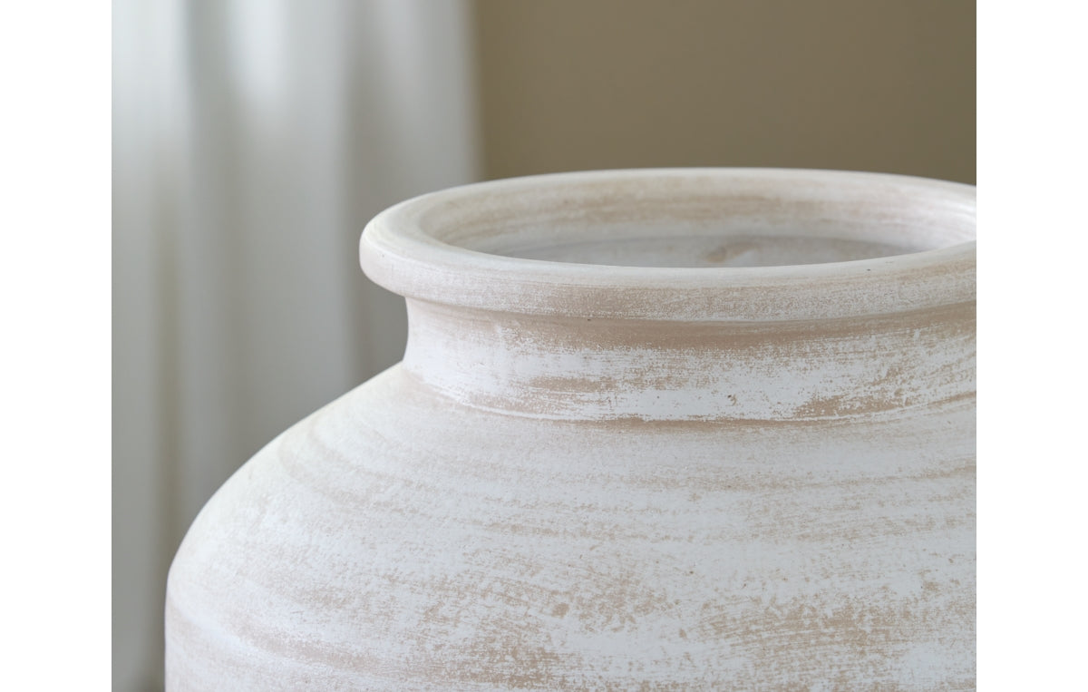 Meadie Vase