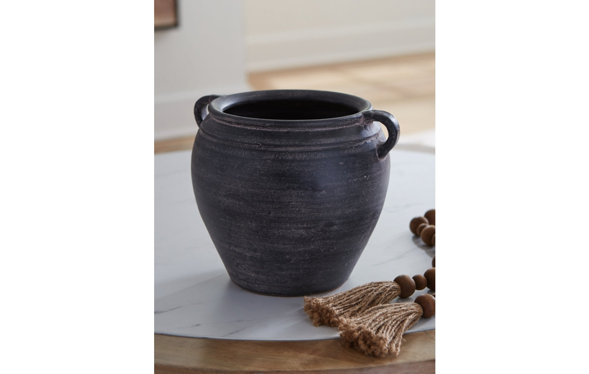 Meadie Vase