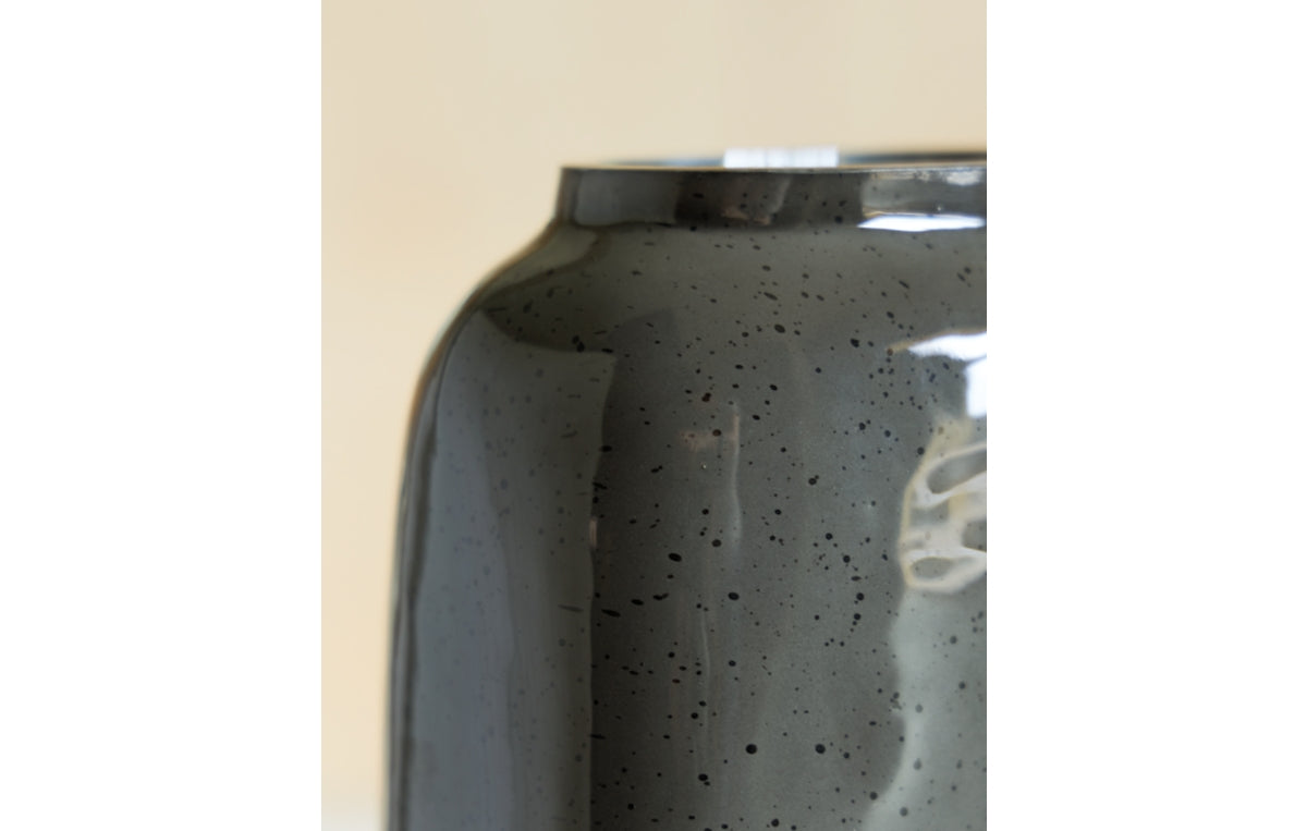 Kierlain Vase