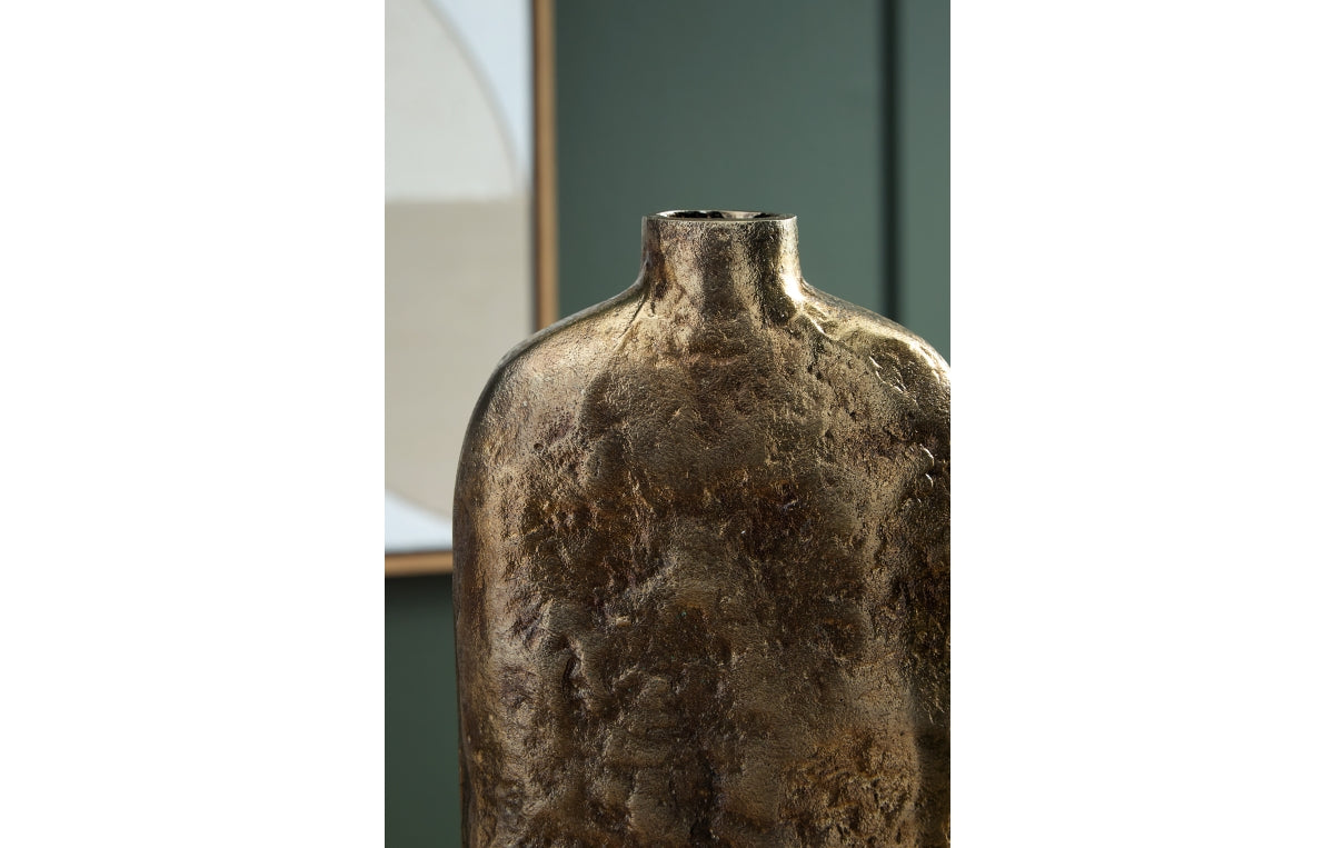 Wallmond Vase
