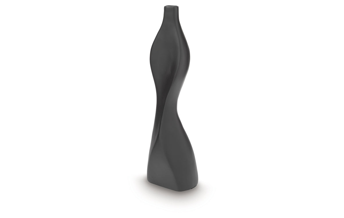 Judsen Vase