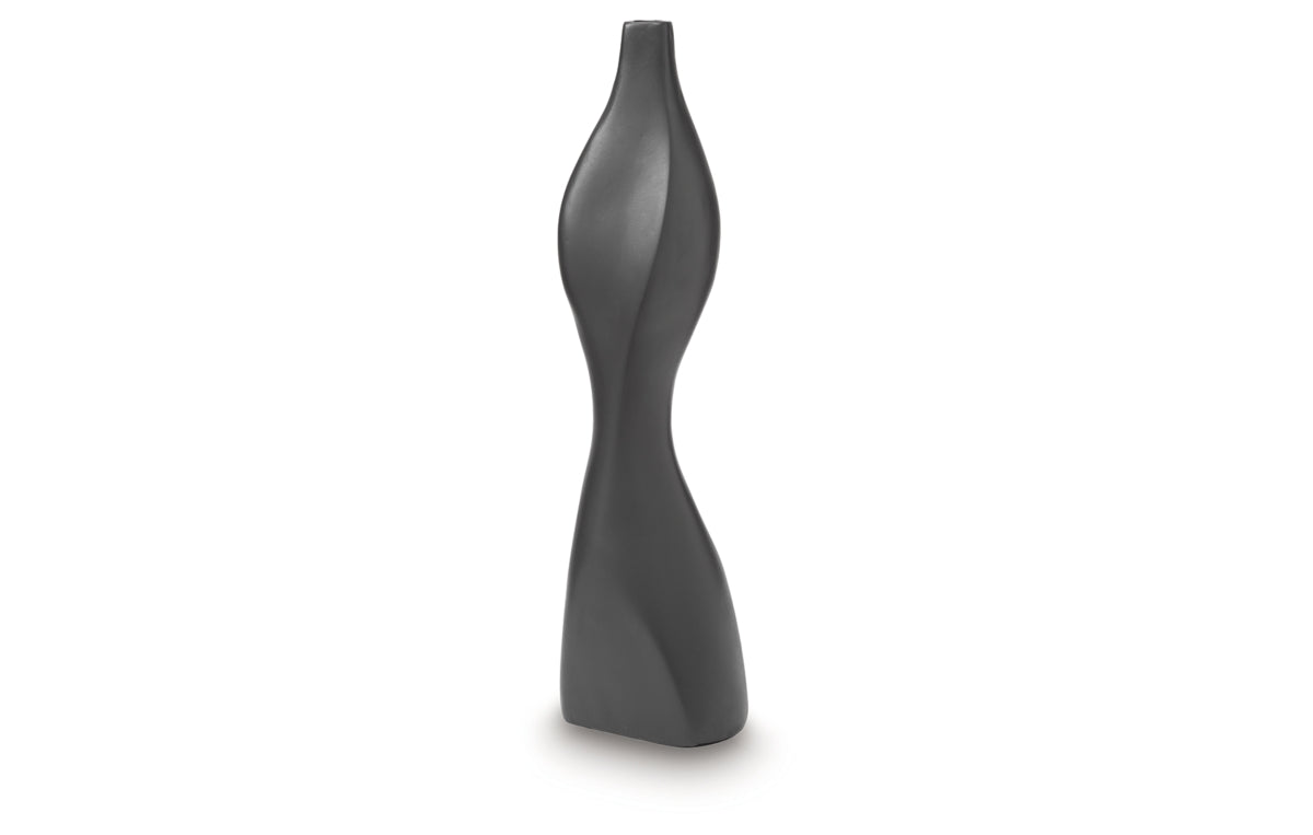 Judsen Vase
