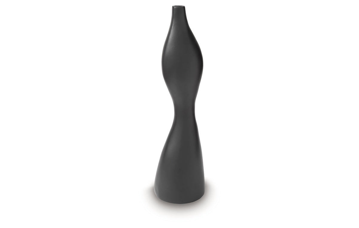 Judsen Vase