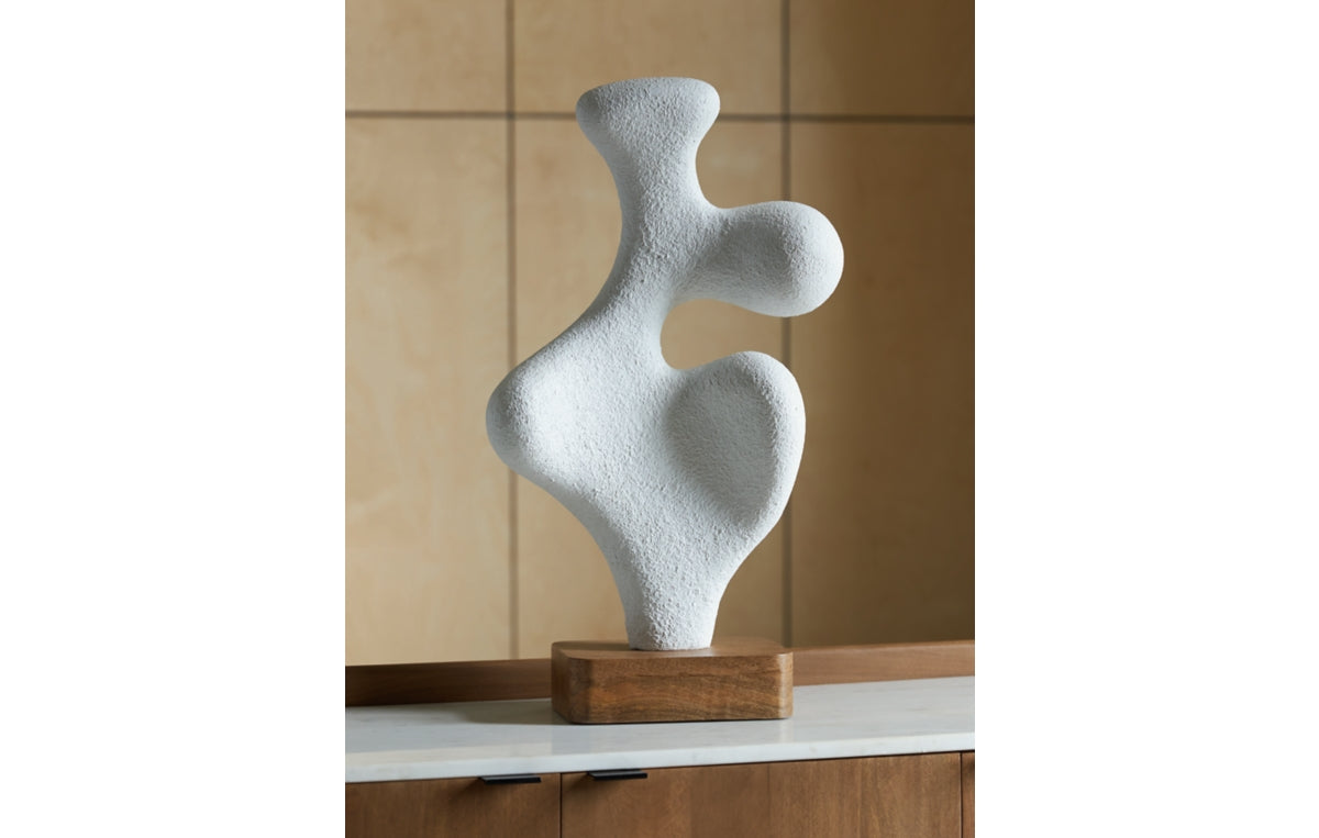 Lavarsen Sculpture