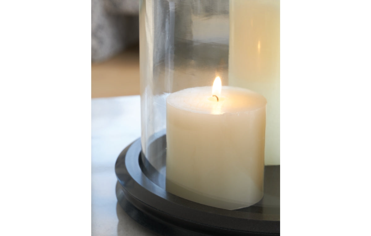 Saskia Candle Holder
