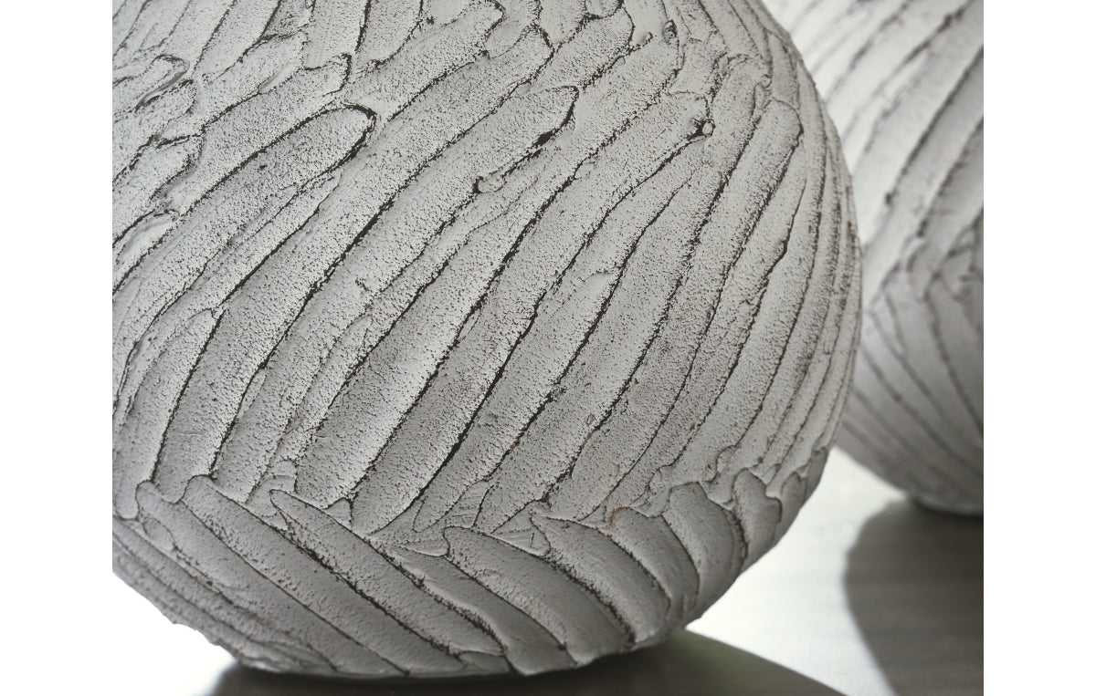 Shelvie Vase