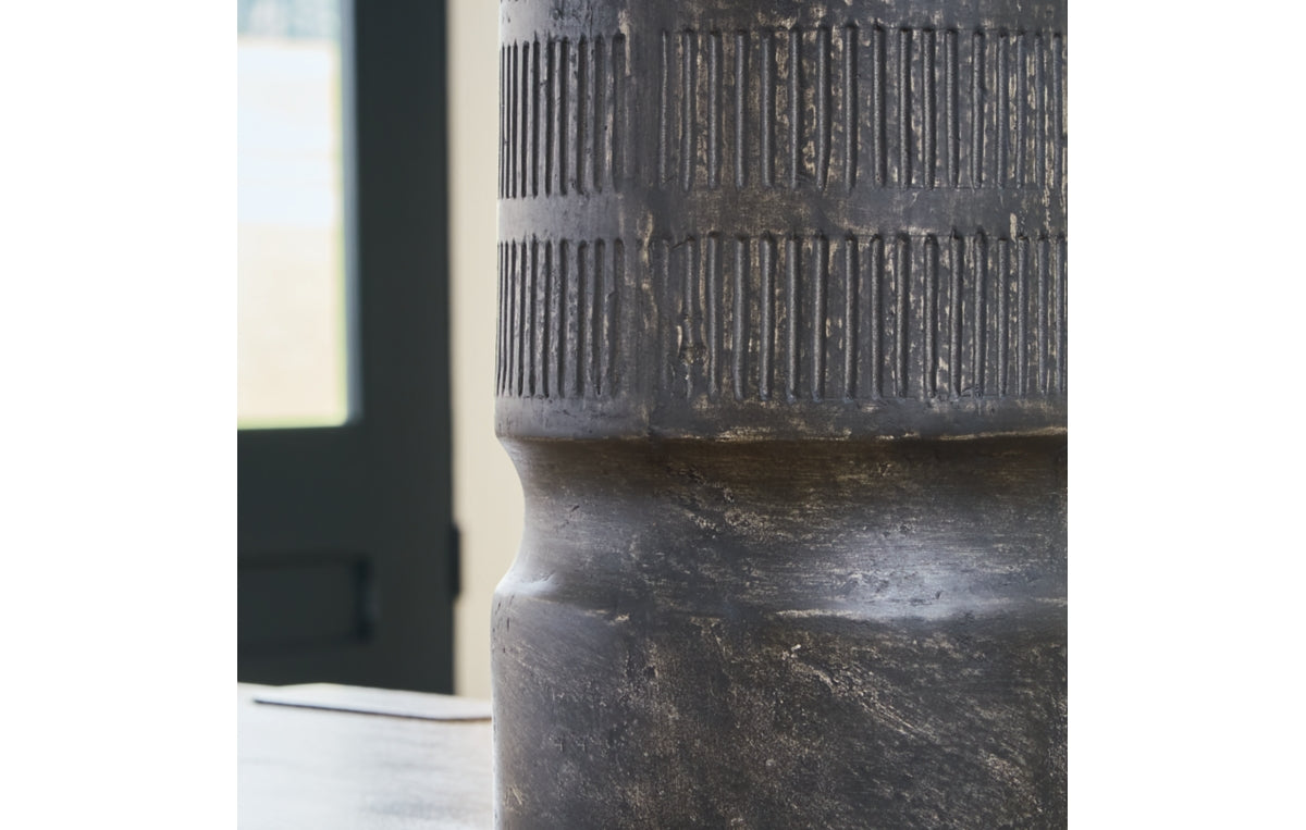 Beninworth Vase