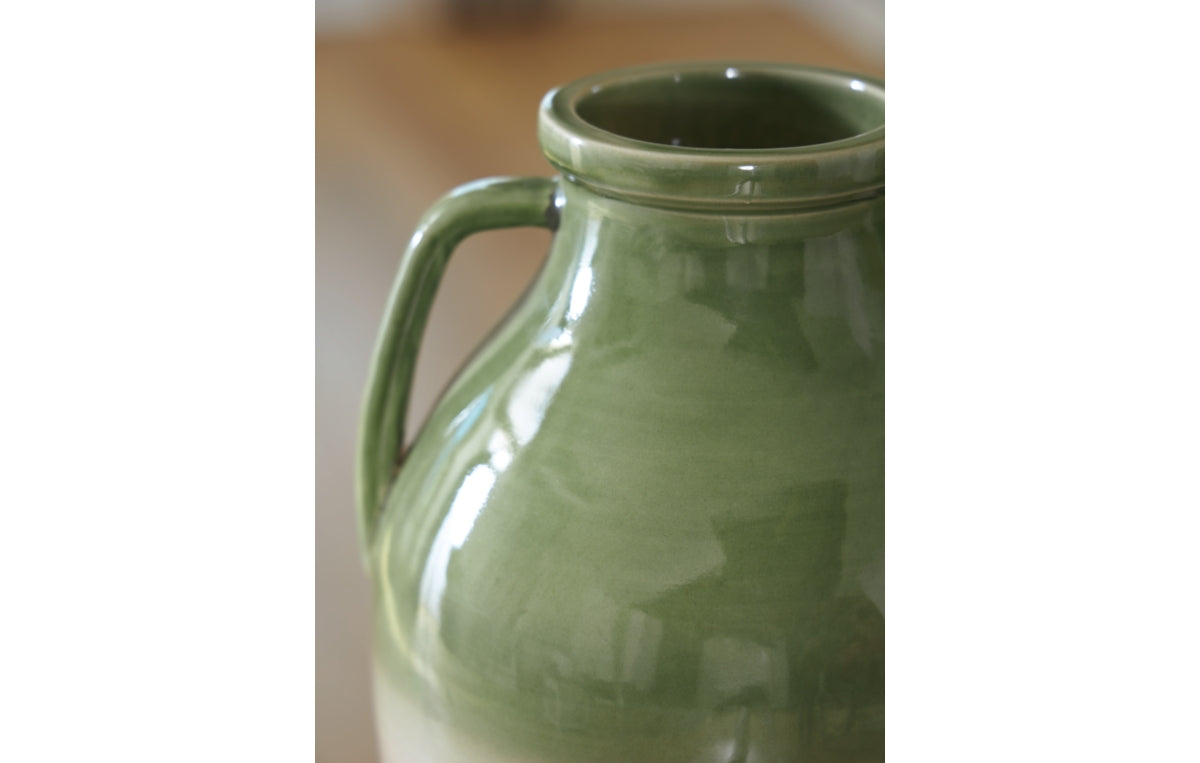 Andorbury Vase