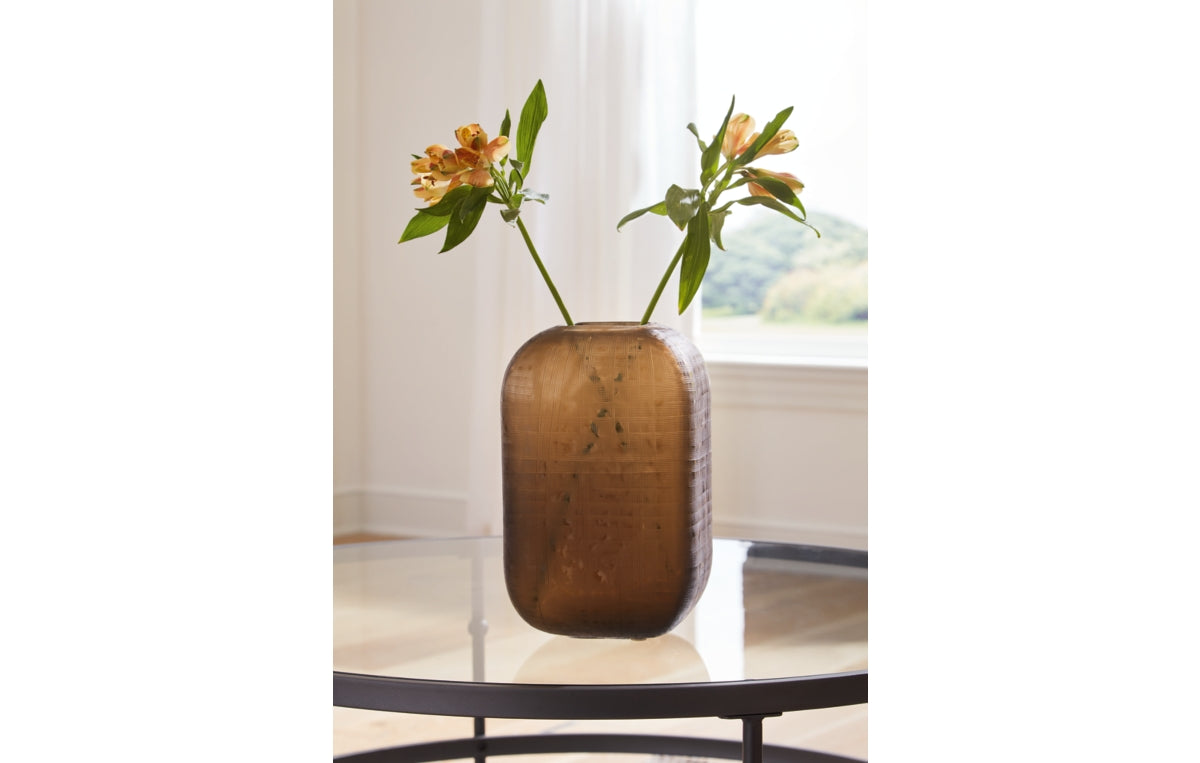 Capard Vase