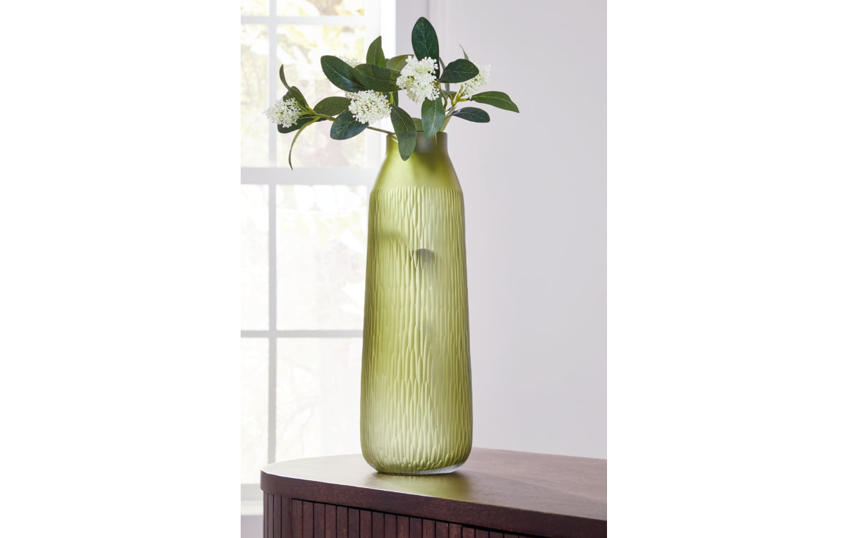 Scottyard Vase