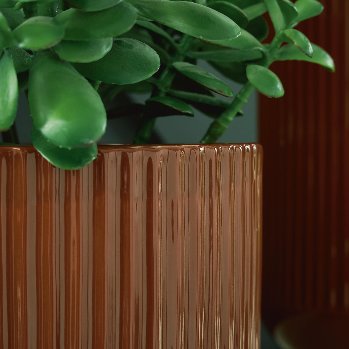 Avalyah Indoor/Outdoor Vase (Set of 2)