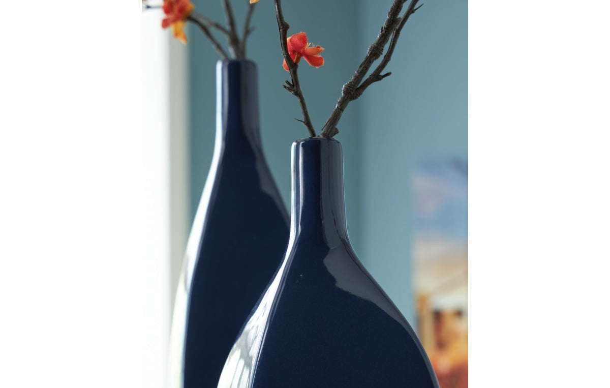 Abtinson Vase