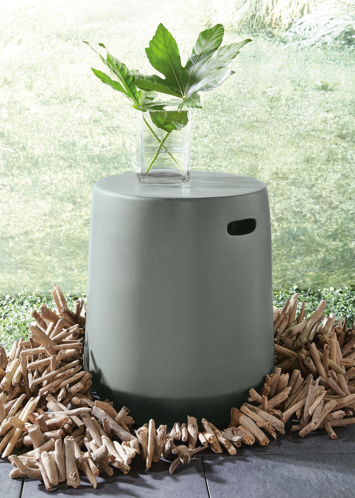 Kalmunds Indoor/Outdoor Stool