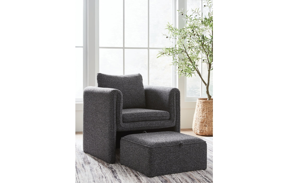Vreni Accent Chair