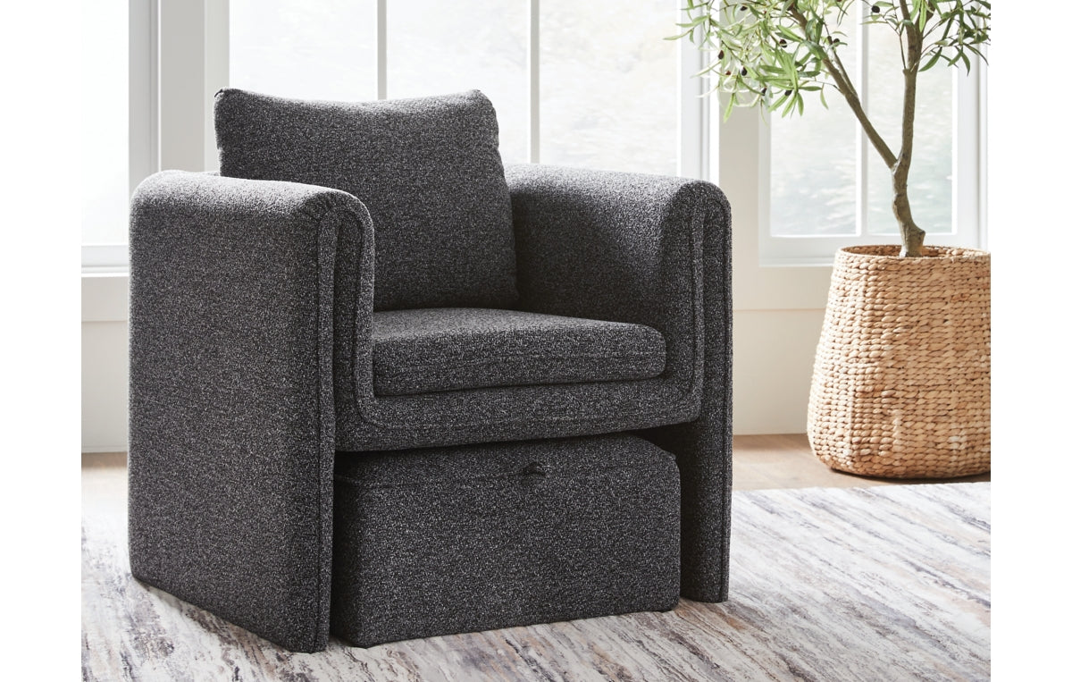 Vreni Accent Chair
